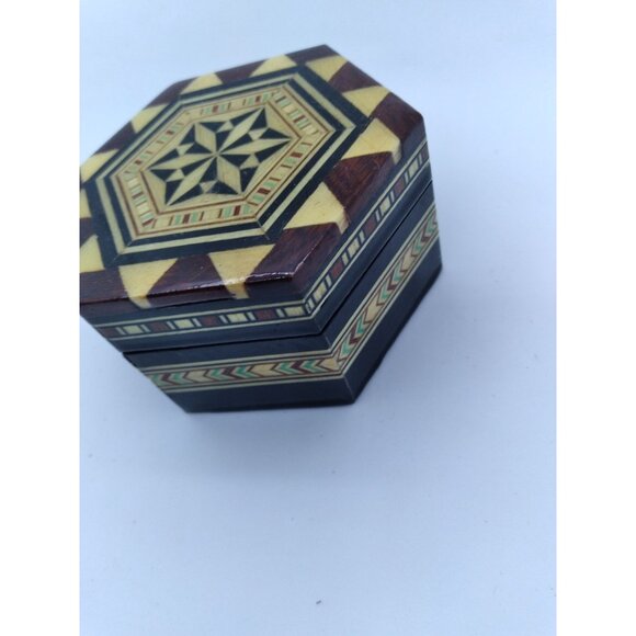 Handmade Taracea Wooden Moorish style 3.25" Hexagon trinket Box From Spain - Picture 8 of 12